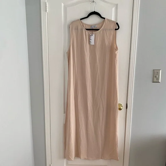 Tan Abaya Set - Picture 6 of 7